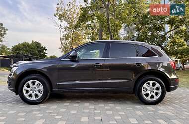 Внедорожник / Кроссовер Audi Q5 2009 в 