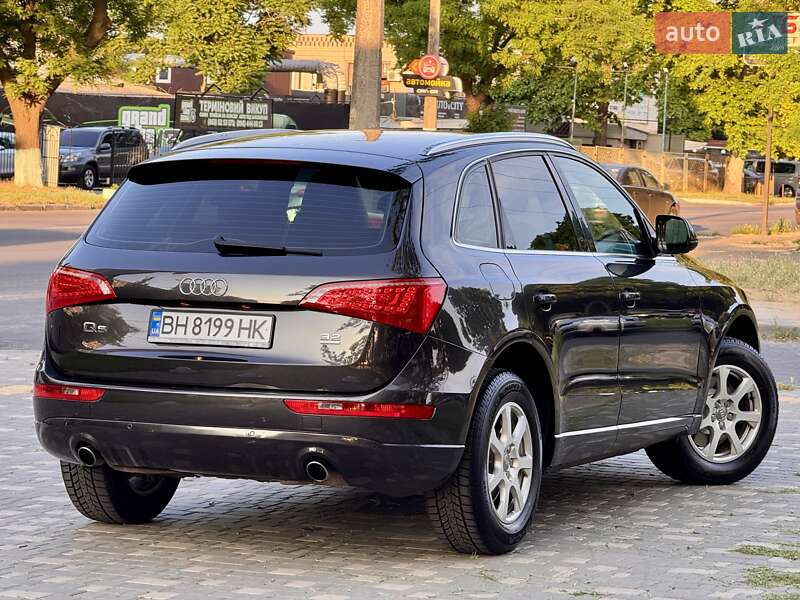 Внедорожник / Кроссовер Audi Q5 2009 в Одессе