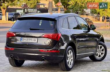 Внедорожник / Кроссовер Audi Q5 2009 в 