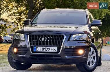 Внедорожник / Кроссовер Audi Q5 2009 в 