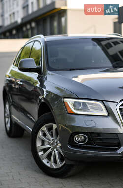 Внедорожник / Кроссовер Audi Q5 2016 в 