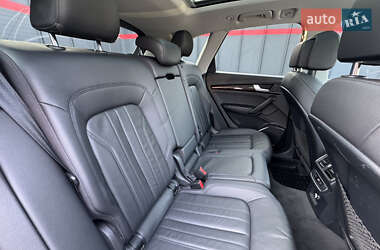 Внедорожник / Кроссовер Audi Q5 2017 в 