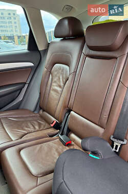 Внедорожник / Кроссовер Audi Q5 2011 в 