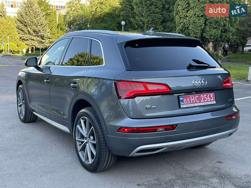 Внедорожник / Кроссовер Audi Q5 2020 в Ровно фото 3 Внедорожник / Кроссовер Audi Q5 2020 в Ровно