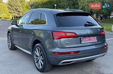 Внедорожник / Кроссовер Audi Q5 2020 в 