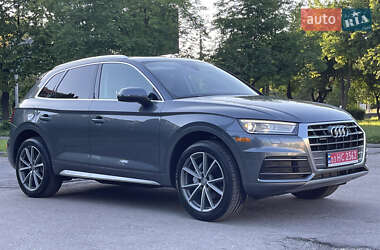 Внедорожник / Кроссовер Audi Q5 2020 в 