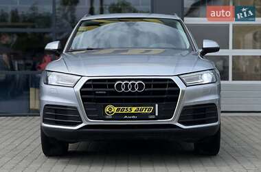 Внедорожник / Кроссовер Audi Q5 2017 в 