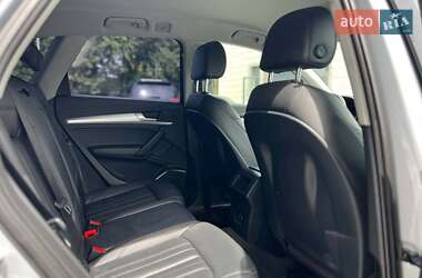 Внедорожник / Кроссовер Audi Q5 2017 в 