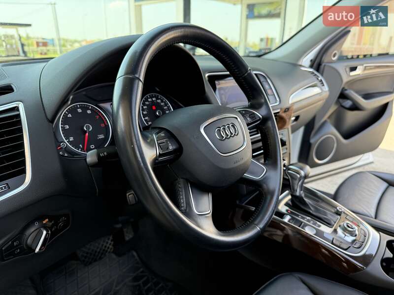 Внедорожник / Кроссовер Audi Q5 2015 в Днепре