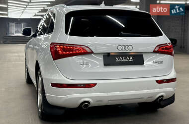 Позашляховик / Кросовер Audi Q5 2011 в 