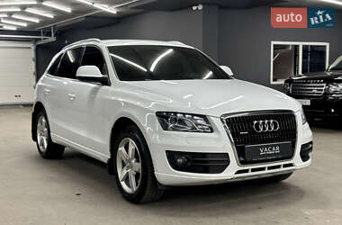 Позашляховик / Кросовер Audi Q5 2011 в 