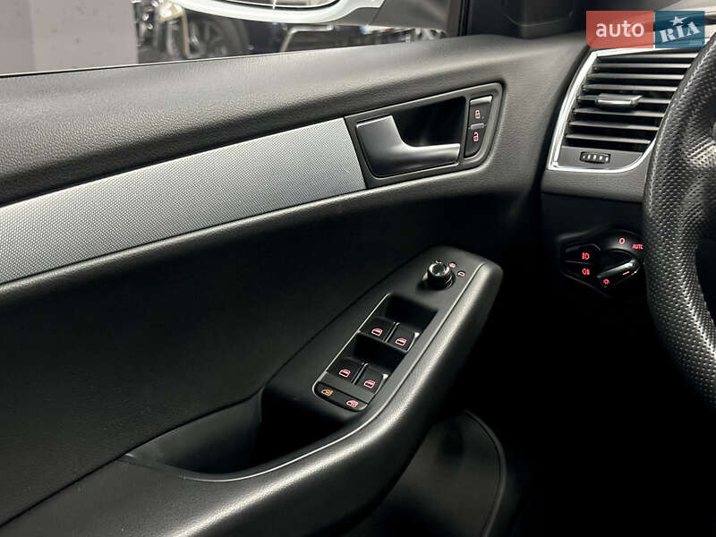 Внедорожник / Кроссовер Audi Q5 2011 в Харькове