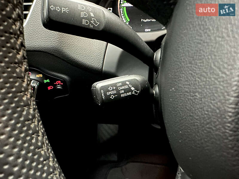 Внедорожник / Кроссовер Audi Q5 2011 в Харькове