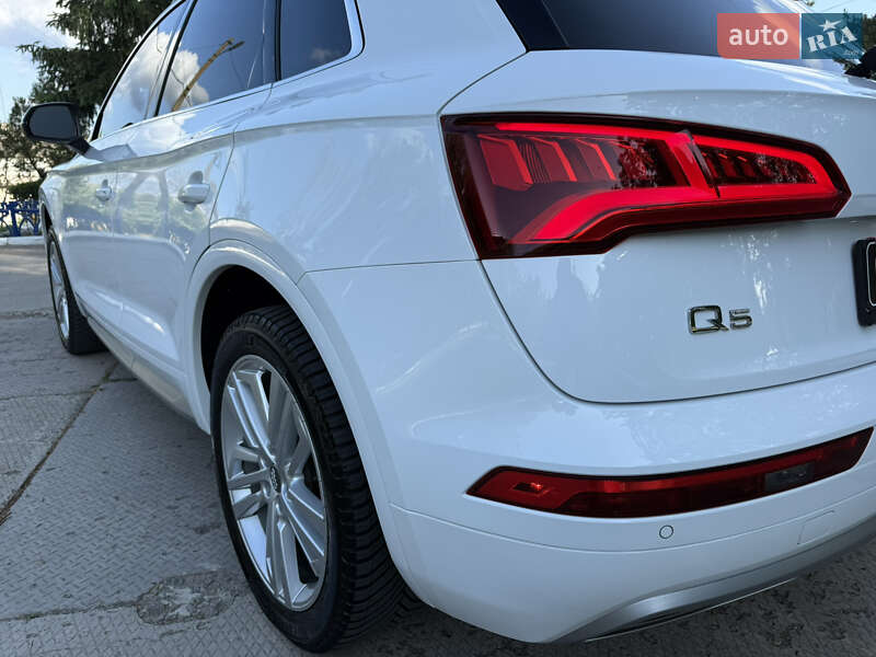 Позашляховик / Кросовер Audi Q5 2018 в Харкові