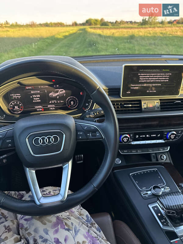Внедорожник / Кроссовер Audi Q5 2019 в Луцке