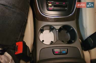 Внедорожник / Кроссовер Audi Q5 2011 в 