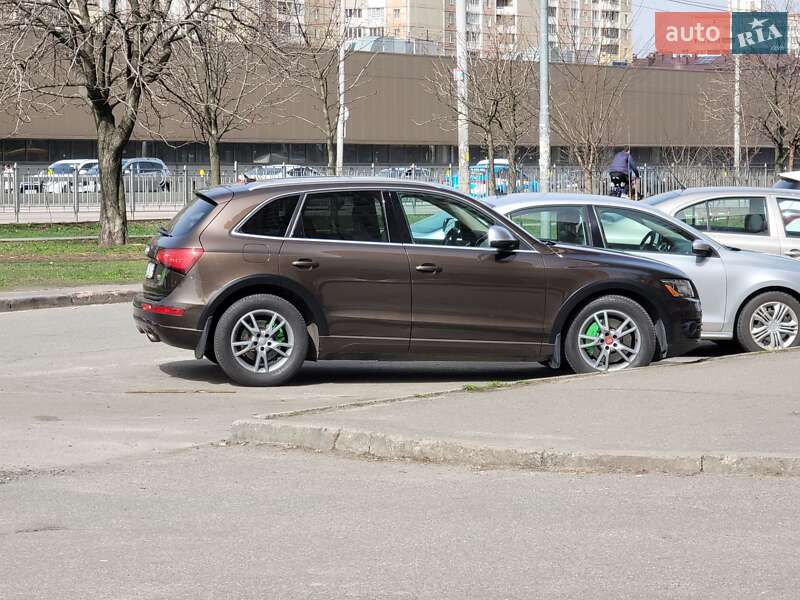 Внедорожник / Кроссовер Audi Q5 2011 в Киеве