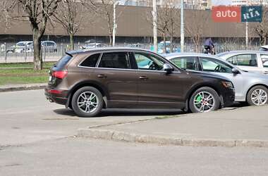 Внедорожник / Кроссовер Audi Q5 2011 в 