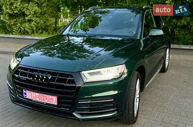 Внедорожник / Кроссовер Audi Q5 2018 в 