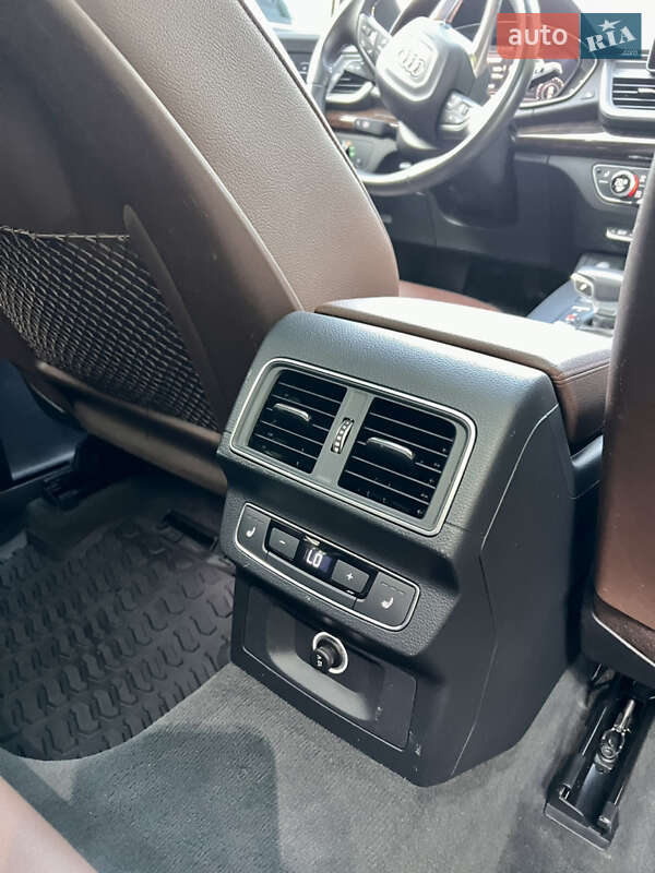 Внедорожник / Кроссовер Audi Q5 2018 в Львове