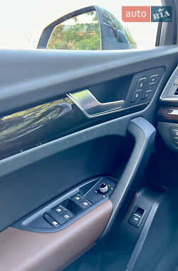 Внедорожник / Кроссовер Audi Q5 2018 в 