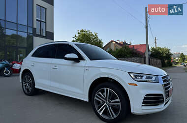 Внедорожник / Кроссовер Audi Q5 2019 в 