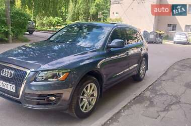 Внедорожник / Кроссовер Audi Q5 2010 в 