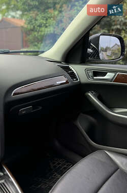 Внедорожник / Кроссовер Audi Q5 2012 в Нововолынске