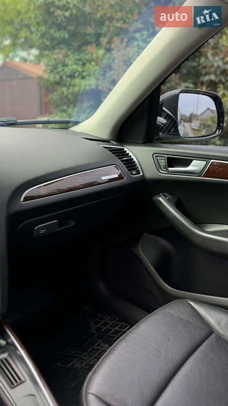 Внедорожник / Кроссовер Audi Q5 2012 в Нововолынске