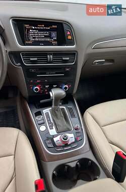 Позашляховик / Кросовер Audi Q5 2016 в 