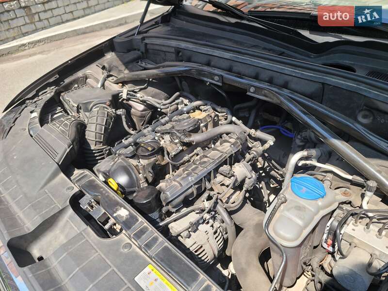 Внедорожник / Кроссовер Audi Q5 2011 в Киеве