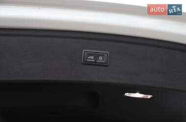 Внедорожник / Кроссовер Audi Q5 2021 в 