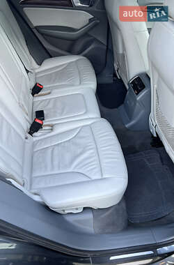 Внедорожник / Кроссовер Audi Q5 2015 в 