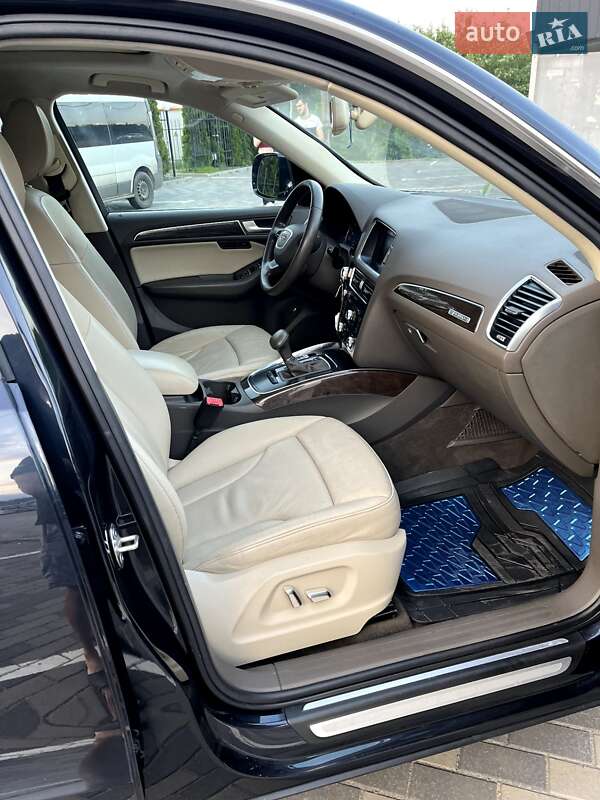 Внедорожник / Кроссовер Audi Q5 2013 в Луцке