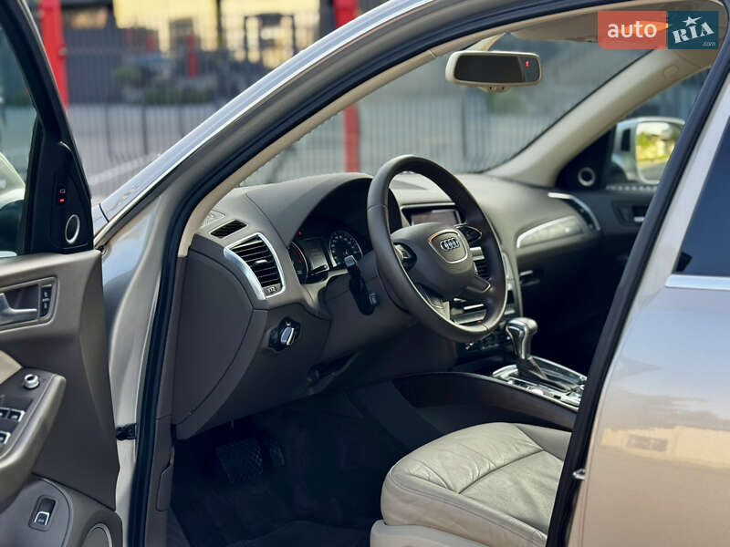 Позашляховик / Кросовер Audi Q5 2014 в Львові