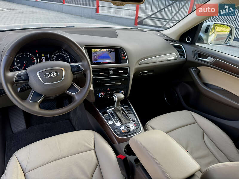 Позашляховик / Кросовер Audi Q5 2014 в Львові