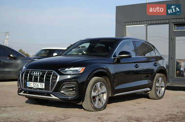 Внедорожник / Кроссовер Audi Q5 2022 в 