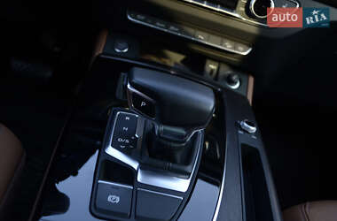 Внедорожник / Кроссовер Audi Q5 2022 в 