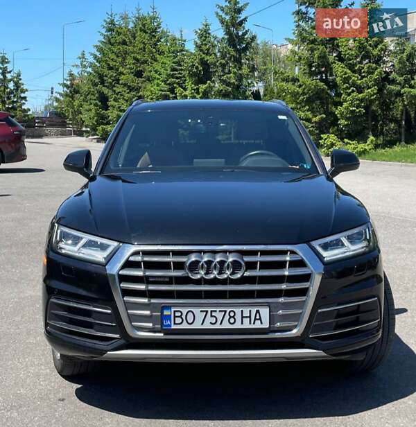 Внедорожник / Кроссовер Audi Q5 2019 в 
