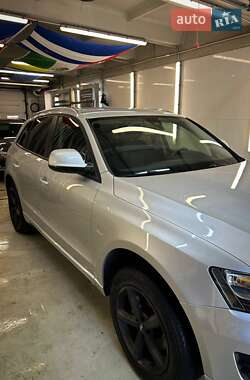 Внедорожник / Кроссовер Audi Q5 2012 в 