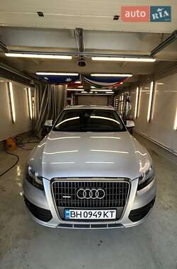 Внедорожник / Кроссовер Audi Q5 2012 в 