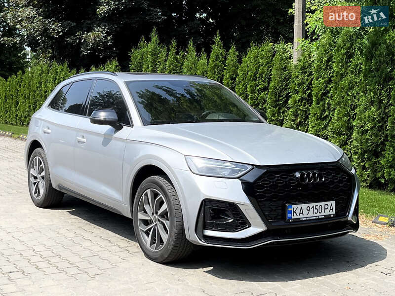 Внедорожник / Кроссовер Audi Q5 2022 в 