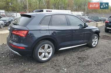 Внедорожник / Кроссовер Audi Q5 2018 в 