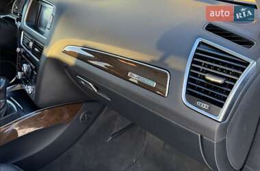 Внедорожник / Кроссовер Audi Q5 2012 в 