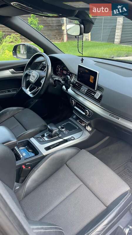 Внедорожник / Кроссовер Audi Q5 2018 в Житомире