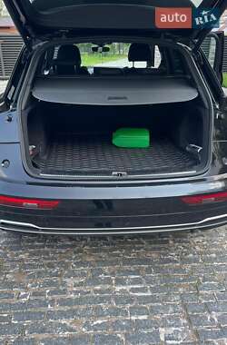 Внедорожник / Кроссовер Audi Q5 2018 в 