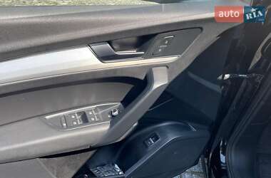 Внедорожник / Кроссовер Audi Q5 2018 в 