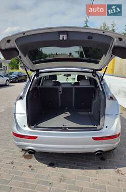 Позашляховик / Кросовер Audi Q5 2015 в 
