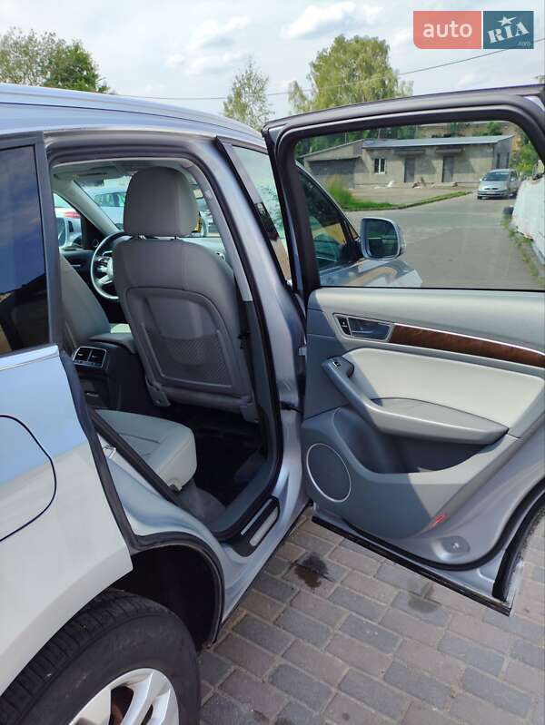 Внедорожник / Кроссовер Audi Q5 2015 в Городке