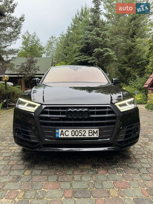 Позашляховик / Кросовер Audi Q5 2018 в Луцьку